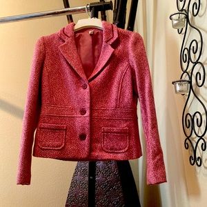 Old Navy blazer! Pink w/3 dark wine color buttons and 2 pockets in front.